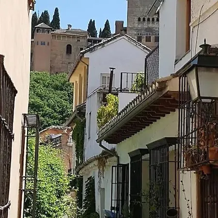Vista Alhambra 2 Apartment